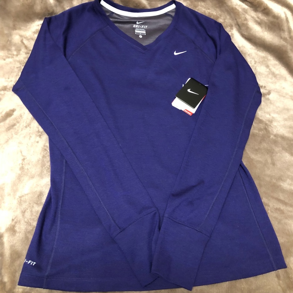 🛑 SOLD 🛑 Nike Wool DriFit Long Sleeve Top.